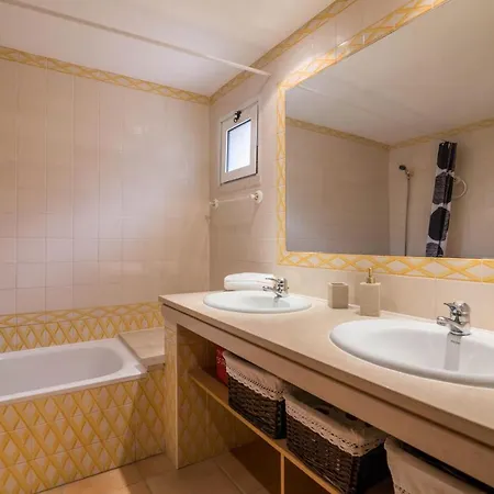 Mi Casa Es Tu Casa Villa